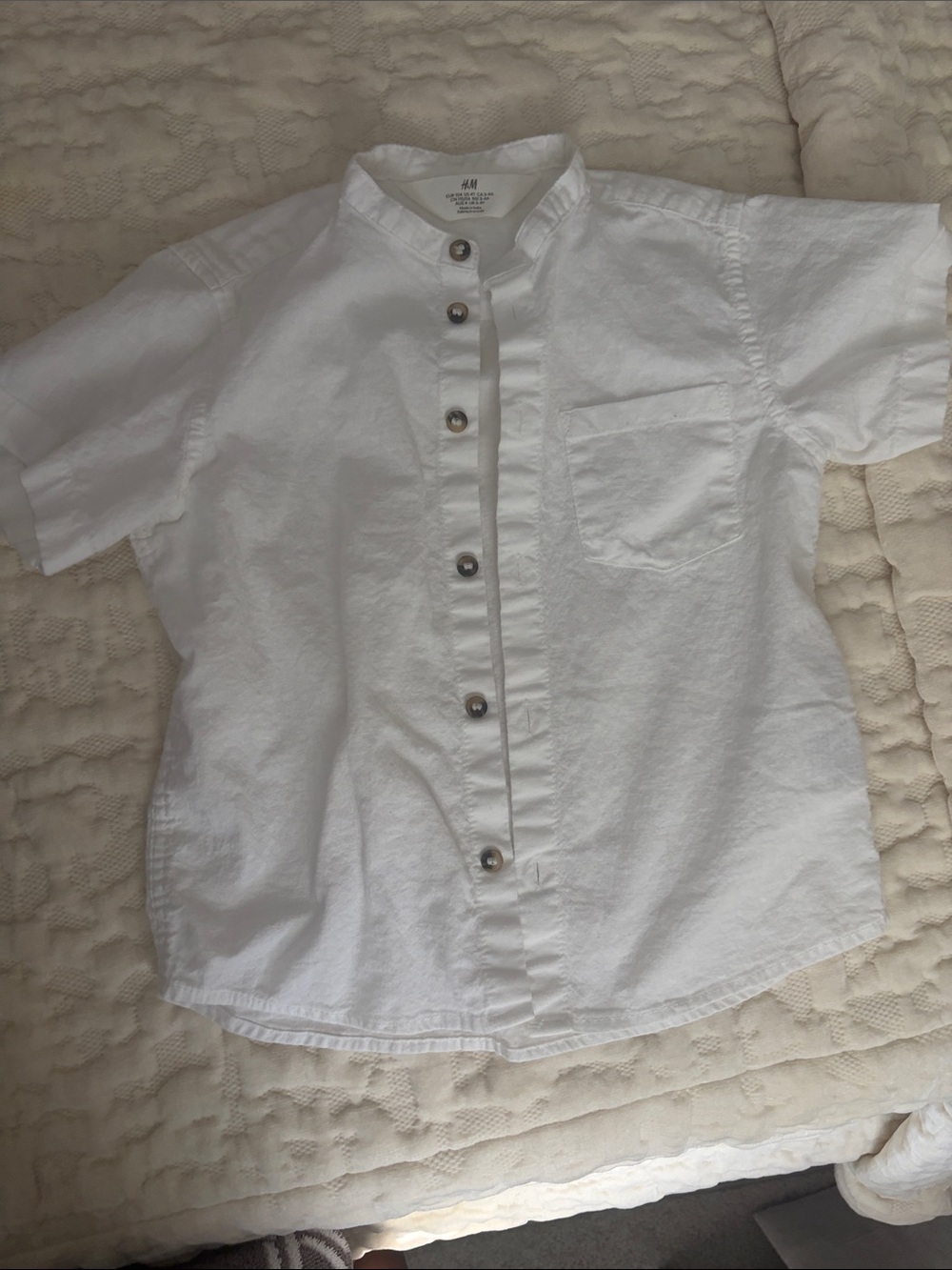 H&M White Short-Sleeve Band Collar Button-Down Shirt
